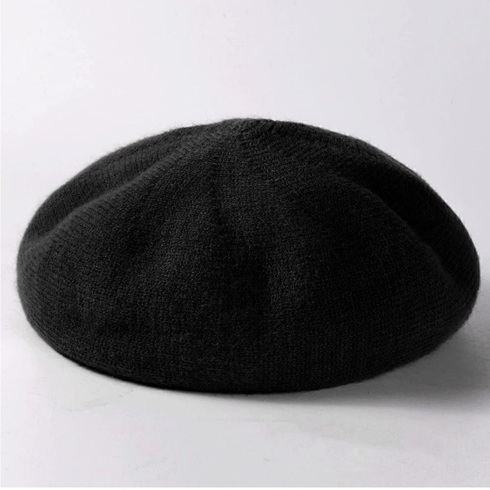 Black beret   - Picture 2 of 4